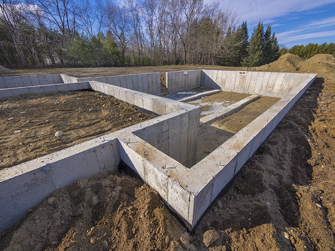 Service de coffrage de mur de fondation en béton à Montréal, Laval, Rive-Nord, Longueuil, Rive-Sud, Saint-Jérôme, Laurentides, Repentigny, Lanaudière, .. / Entrepreneur Fondations Montréal